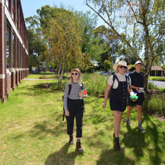 Students walking around Fairfield 'Melbourne Polytechnic' campus.