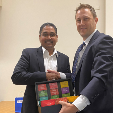 Image of CICRA Campus Group Director/CEO Boshan Dayaratne and Melbourne Polytechnic Vice President International Development Timothy Gilbert